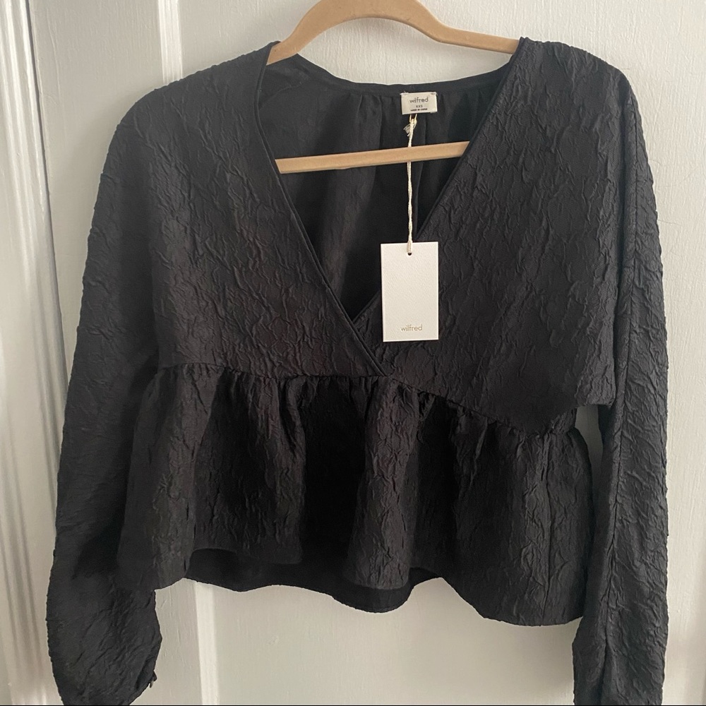 Aritzia Wilfred black crepe babydoll blouse